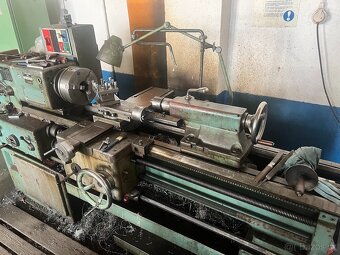 TOS Trenčín SN 40 B/1000 - Soustruh konvenční - 2