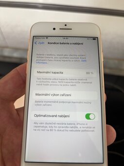 iPhone 8 256 gb zlatý - 2