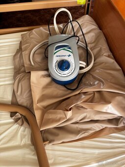 Zdravotní polohovací postel - 2