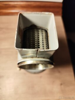 Krásný retro mlýnek na pečivo - 2