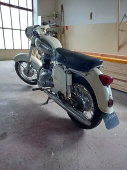 Jawa 250 automatic - 2