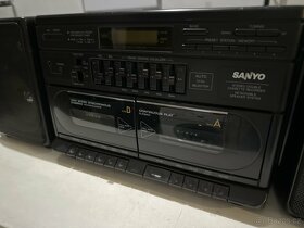 Radiomagnetofon SANYO 90 x let - 2