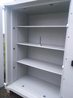 Prodám profi bankovní trezor pro opravdu náročné ( na zbraně - 2