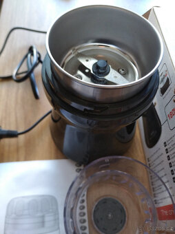 Mlýnek na kávu a koření Tefal GT110 180W - 2