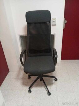 židle k PC-IKEA MARKUS Kancelářská židle VISSLE tmavě šedá - 2