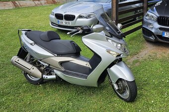 Krásný skútr KYMCO - XCITING - 500. R.v. 12.2007 - 2