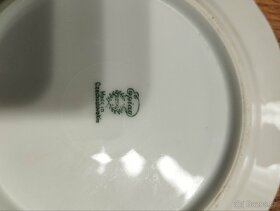 Ozdobný porcelánový talířek - 2