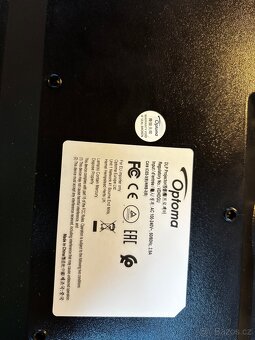 Projektor Optoma HD28e + plátno - 2