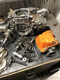 Díly motor KTM SX-F 450 2013 - 2
