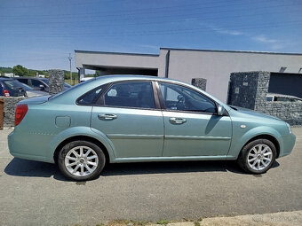 Chevrolet Lacetti, 1.4i benzín 70kw, klima, park. senzory - 2