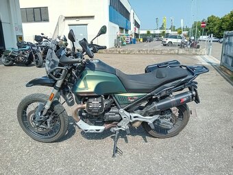 Moto Guzzi V85TT - 2