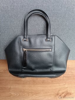 Kabelka do ruky Guess - 2