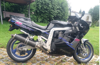 Suzuki GSX-R 1100 - 2