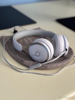 Beats drátová sluchátka - 2