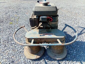 Prodám bubnovou sekačku Vari - 2