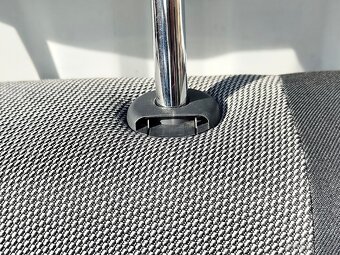 Zadní sedačky Fabia II - šedý střed - 2