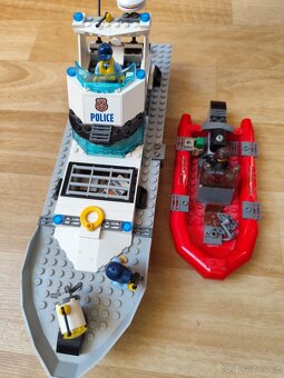 LEGO® City  Policejní hlídková loď #60129 - 2