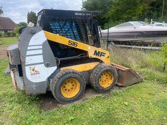 Smykovy nakladac - 2