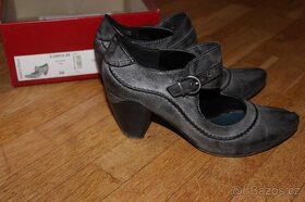 Tmavé boty Marco Tozzi - 2