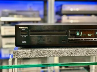 ONKYO DX-7211 (r.1997) optical-out - 2