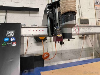 CNC FRÉZKA 18502800MM S DMYCHADLEM - 2