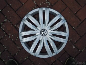 Poklice, puklice originál VW 16" č.32 - 2