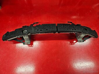 BMW 5 E60 E61 - kompletní přední výztuha - 2