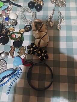 Retro bižuterie - 2