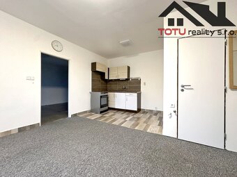 Pronájem bytu 3+kk, 50 m2, Jaroměř - 2