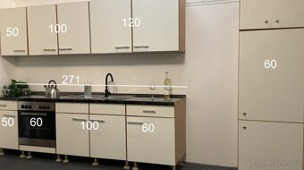 Světlá moderní kuchyně CALLY - 2