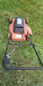 SEKAČKA NA TRÁVU S BOČNÍM VÝHOZEM - 2