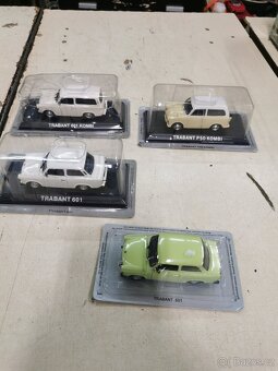 Kovové modely autíček. - 2