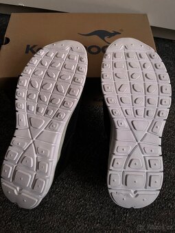 Nové kangaroos slip on boty - 2