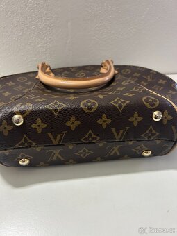 Padělek Lv kabelky - 2