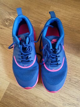 Tenisky Nike 36,5 stelka 23 cm - 2