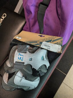 Taška na brusle+ chrániče - 2