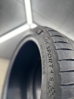 LETNÍ PNEU 275/35/19 - 2