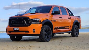 Dodga Ram 1500 5.7 4×4 - 2