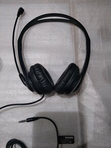 HP stereo 3.5mm headset - 2
