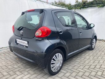 Toyota Aygo, 1,0i (50 kW), klimatizace, STK do 10/2026 - 2