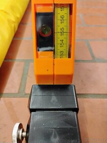 Měřící teleskopická tyč - 2