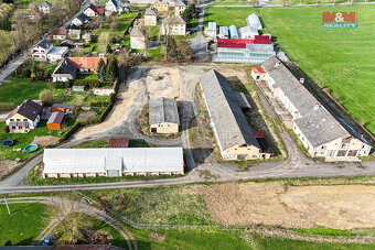 Prodej zemědělského areálu, 15654 m², Sázava - 2