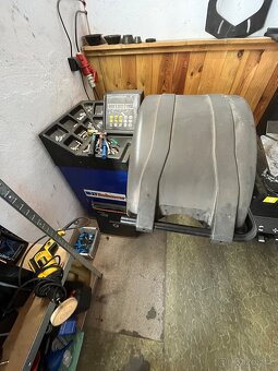 Automatická vyvažovačka kol XT Balancer SA - 2