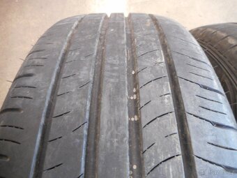 215/60R16 95V - 2