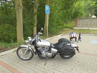 Honda shadow 750 spirit - 2