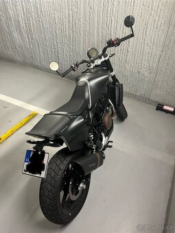 Husqvarna Svartpilen 701 - 2