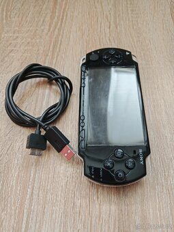 PSP PlayStation portable 2004 - 2