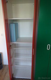 Skříně IKEA zelená a červená - 2