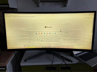 Zaobleny sirokouhly 35” monitor banq xr 3501 - 2