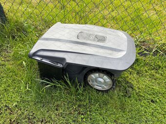 Prodam robotickou sekacku Hecht 5608 - 2